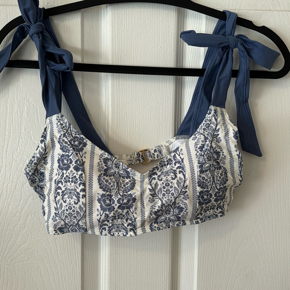 Summer salt bikini top with tie straps, size 8